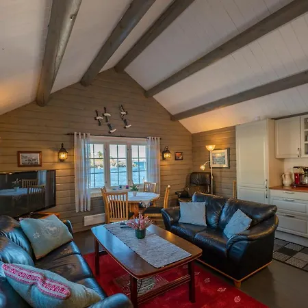 Holiday home Rorbua Havfruen Sorvagen