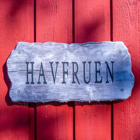 Holiday home Rorbua Havfruen Sorvagen